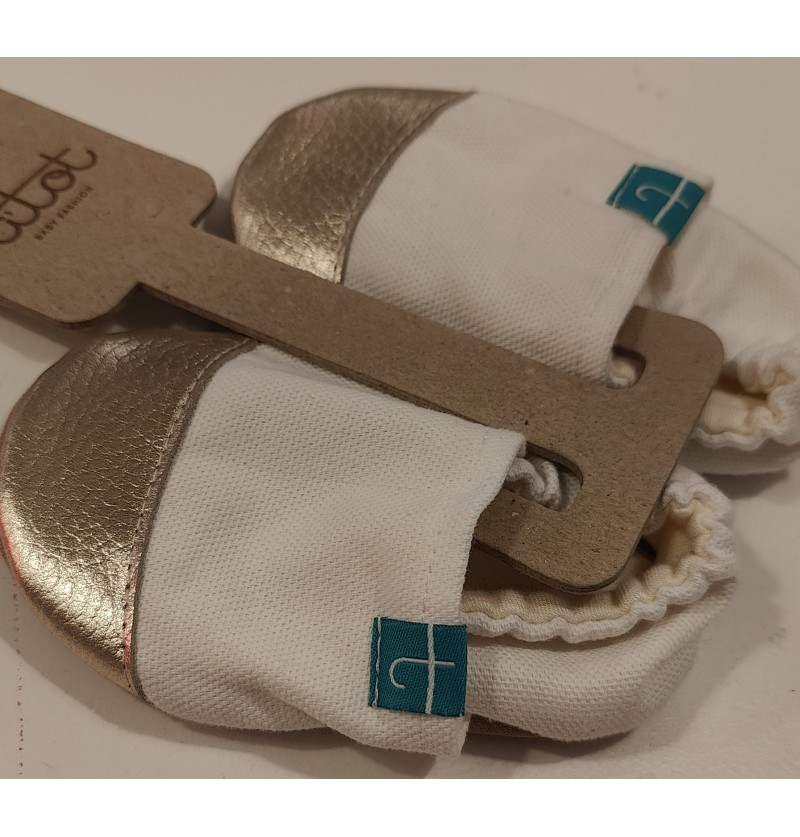 Chaussons 3-9m White pearl...