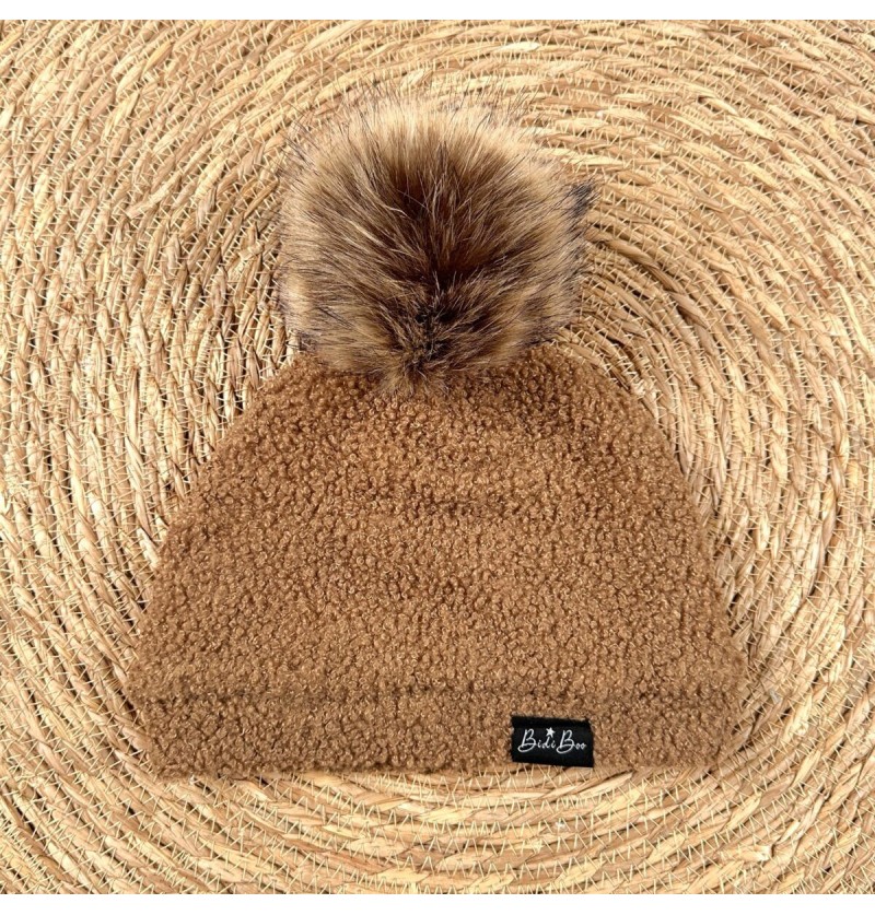 Bonnet pompon bouclette...