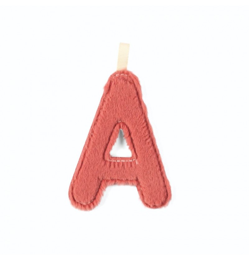Lettre en tissu A...